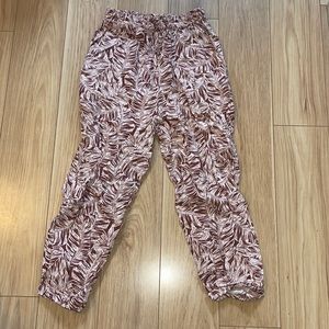 Wild Fable Brown Leafy Patterned Cropped Pants TBD D